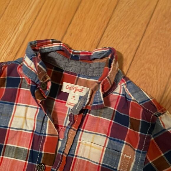 Cat and jack plaid button up shirt - Picture 2 of 4